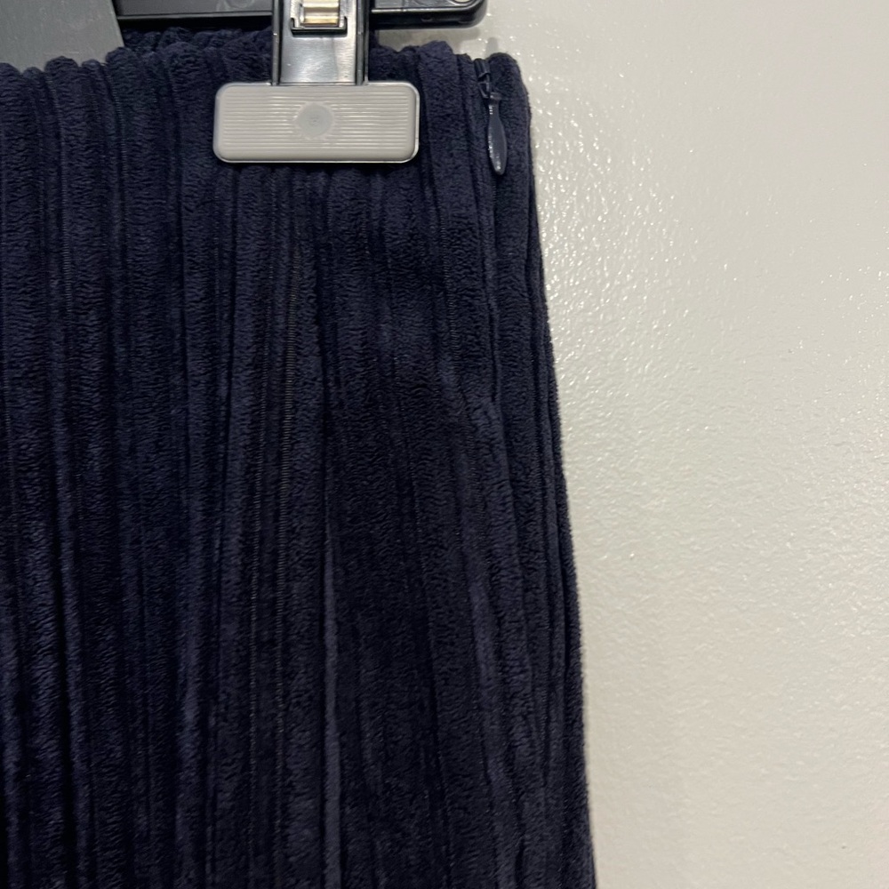 RIANI Midnight Blue Wideleg Corduroy Pant - +80% off! Size 10 US - Picture 2 of 4